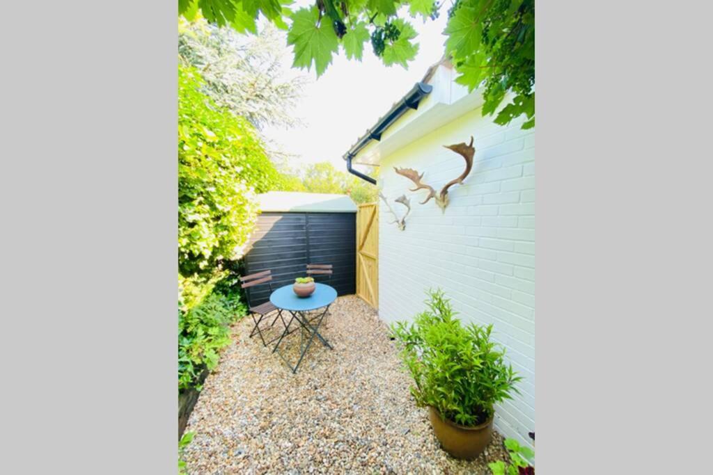 The Yellow Door Whitstable - Peaceful Retreat Close To Beach Ngoại thất bức ảnh