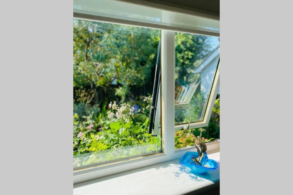 The Yellow Door Whitstable - Peaceful Retreat Close To Beach Ngoại thất bức ảnh